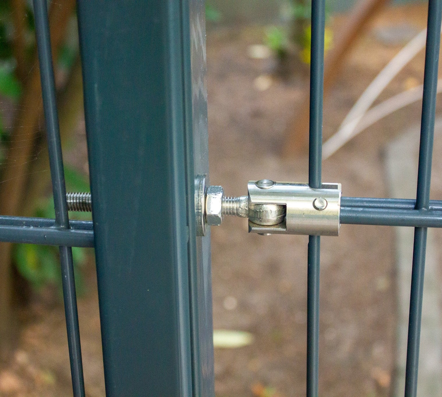 Doppelstabmatten-Schnellbauscharnier Seitenansicht Nahaufnahme